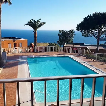 Entre Mer Et Massif Forestier De L'esterel Apartment *